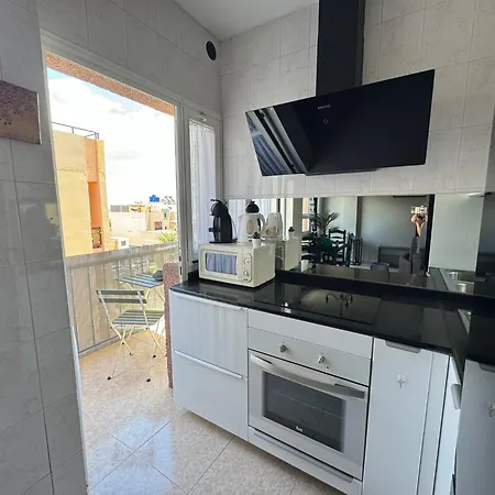 En Apartment *